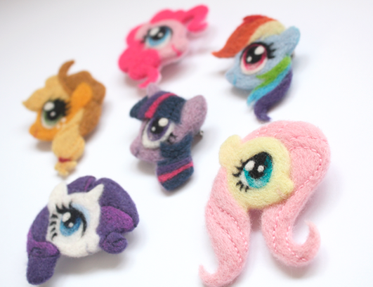 My Little Pony Friendship is Magic needle felt brooches fanart craft